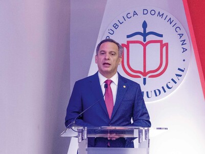 Renuncia de Luis Henry Molina a repostularse en SCJ genera reacciones