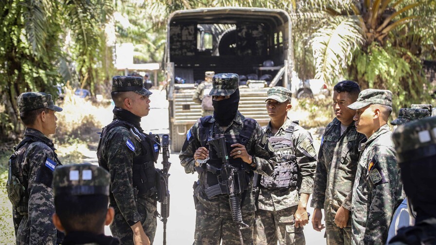 Matan a tiros a seis miembros de una familia con presuntos nexos con el narco en Honduras Matan a tiros a seis miembros de una familia con presuntos nexos con el narco en Honduras