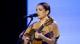 Natalia Lafourcade: Cancionera es todas mis facetas, ya no le temo a la transformaci&oacute;n