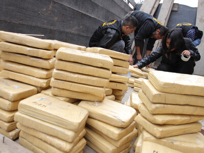 Portugal confisca toneladas de cocaína en buque latinoamericano
