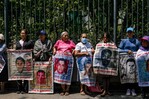 Detienen a exgobernador de Guerrero por el caso de los 43 estudiantes de Ayotzinapa