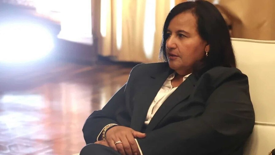 Opositora Dinorah Figuera llega a Venezuela para di&aacute;logo con el gobierno