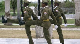 EE.UU. sanciona al ministro de Fuerzas Armadas cubano y c&uacute;pula de la industria militar