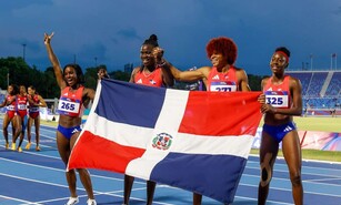 El relevo femenino 4x100 le da a RD su onceava medalla de oro en atletismo con nuevo r&eacute;cord