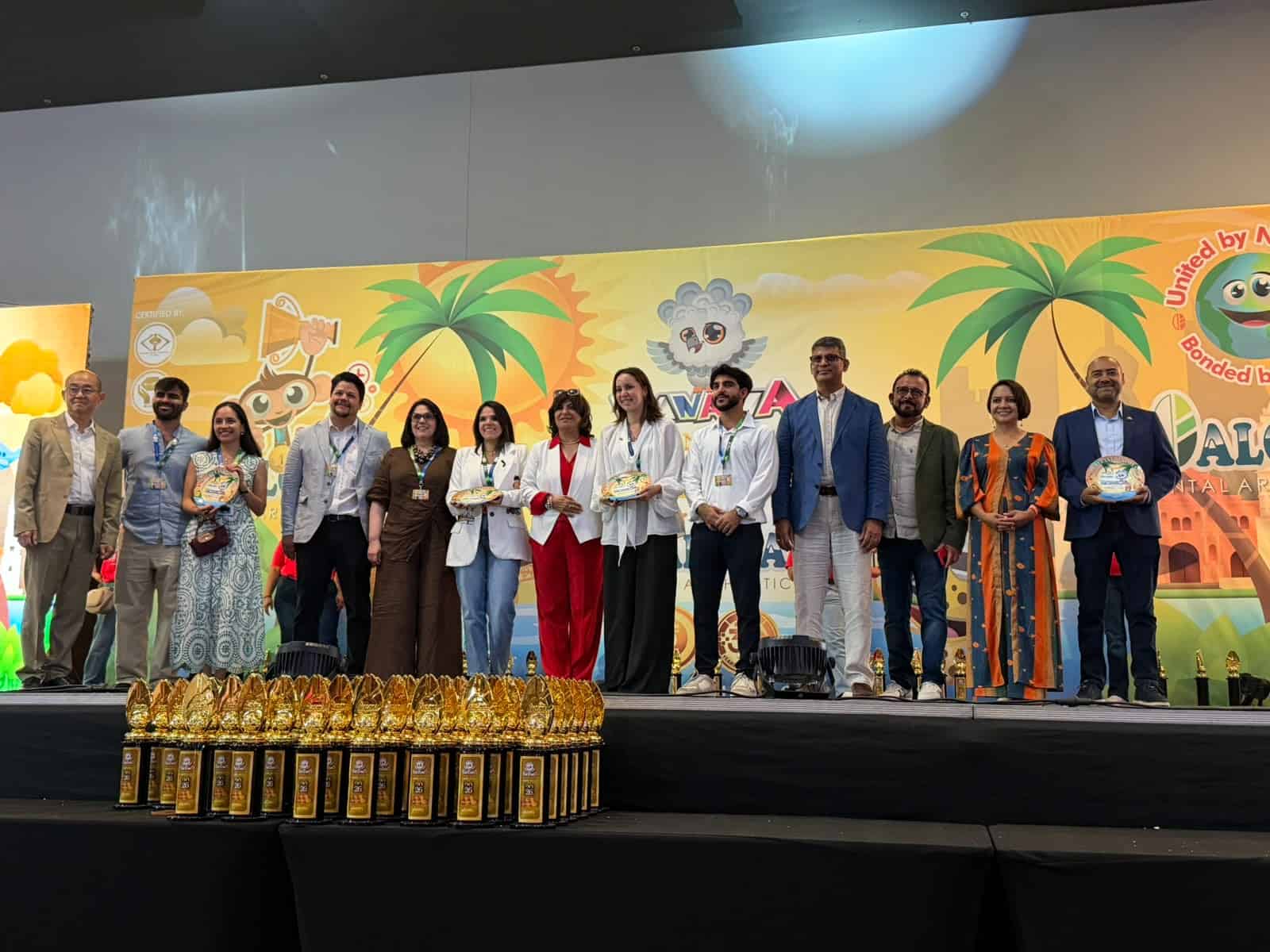 Este logro evidencia que la formación y disciplina dejan huellas, directora de Aloha RD recibe una distinción en Panamá.