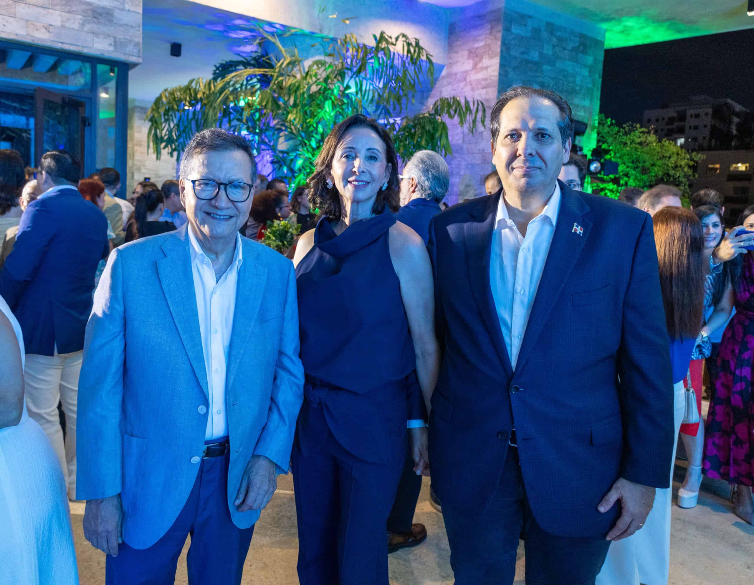 Luis&nbsp; Rojas, Isabel Ruiz y V&iacute;ctor Atallah.