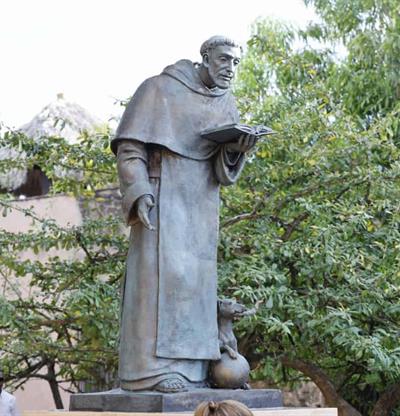 Santo Domingo conmemora sus 528 a&ntilde;os con la inauguraci&oacute;n de una escultura de su santo patrono