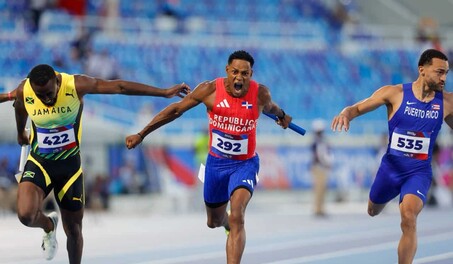 Rep&uacute;blica Dominicana vuela al oro en el relevo masculino 4x100 metros