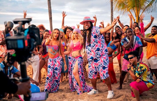 Lennox, DaniLeigh y La Insuperable lanzan la canci&oacute;n Island