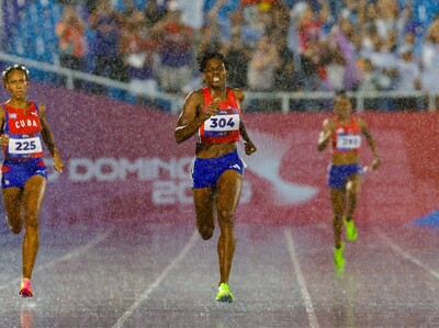 Santo Domingo 2026: Marileidy y la noche de oro bajo la lluvia