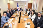 Valdez Albizu plantea mayor cooperaci&oacute;n con MasterCard frente a la ciberdelincuencia