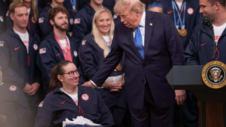 Trump recibe en la Casa Blanca a atletas ol&iacute;mpicos y paral&iacute;mpicos de invierno de EE. UU.