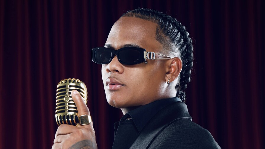 Dalvin "La Melodía" lanza La Bachata Volvió, su primer álbum de estudio Dalvin "La Melodía" lanza La Bachata Volvió, su primer álbum de estudio