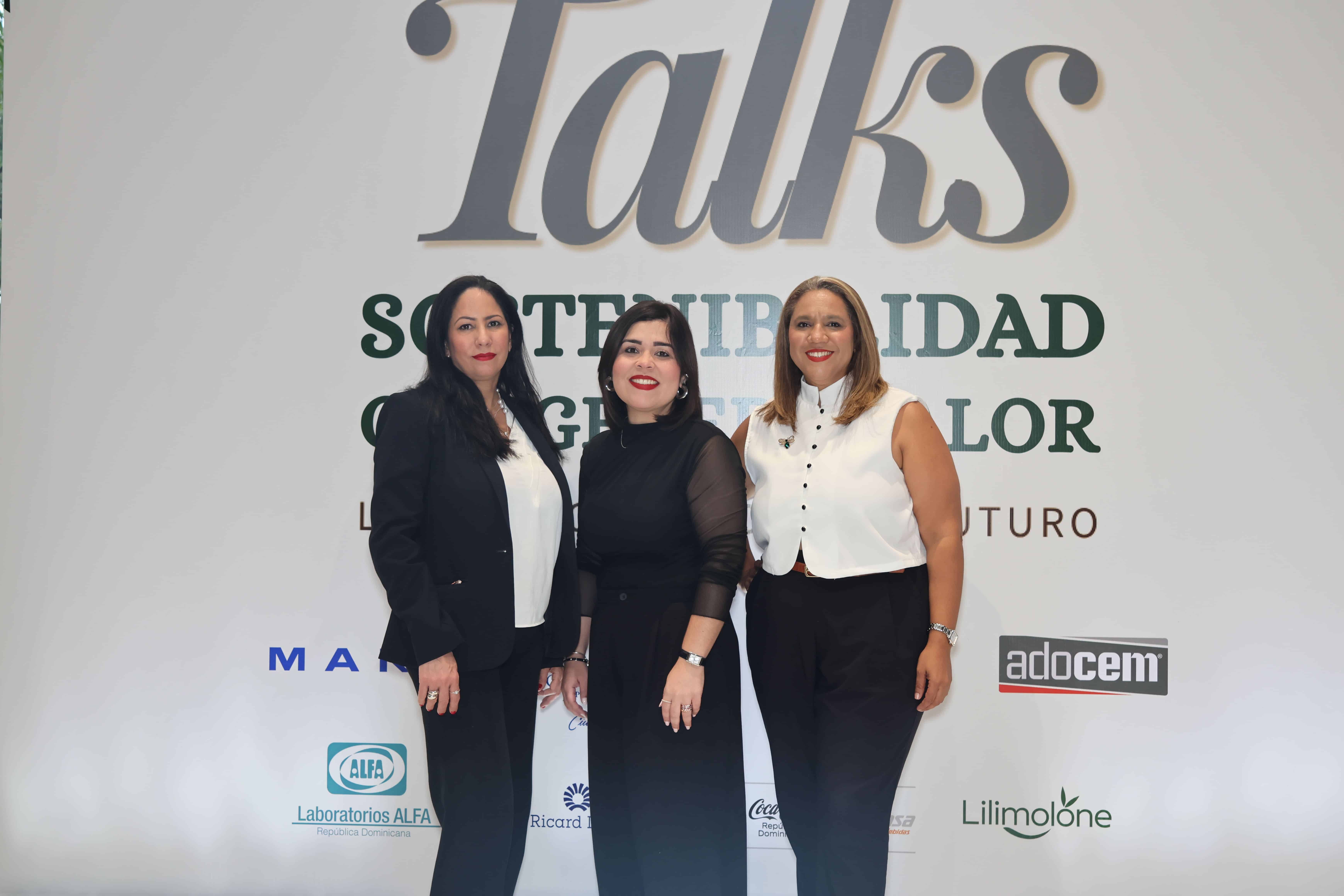 Johanna Henríquez, Wendy Espinal y Eliana Lara.