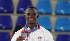 Carlos Herrera obtiene plata en karate tras caer en la final ante Allan Maldonado