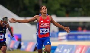 Ferdy Agramonte conquista el oro en los 800 metros y lleva a Dominicana a 33 preseas doradas