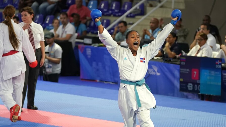 Pen&eacute;lope Polanco conquista el oro en karate tras un dram&aacute;tico triunfo sobre Garc&eacute;s