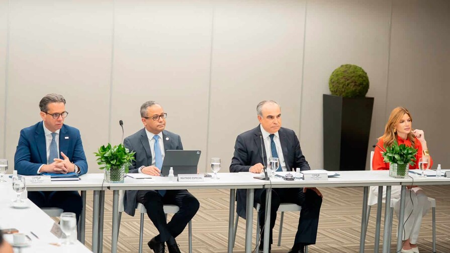 Presidente del TC enfatiza la importancia de la seguridad jur&iacute;dica para el desarrollo econ&oacute;mico