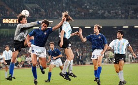 El bal&oacute;n de la Mano de Dios de Maradona se subastar&aacute; en EE. UU.