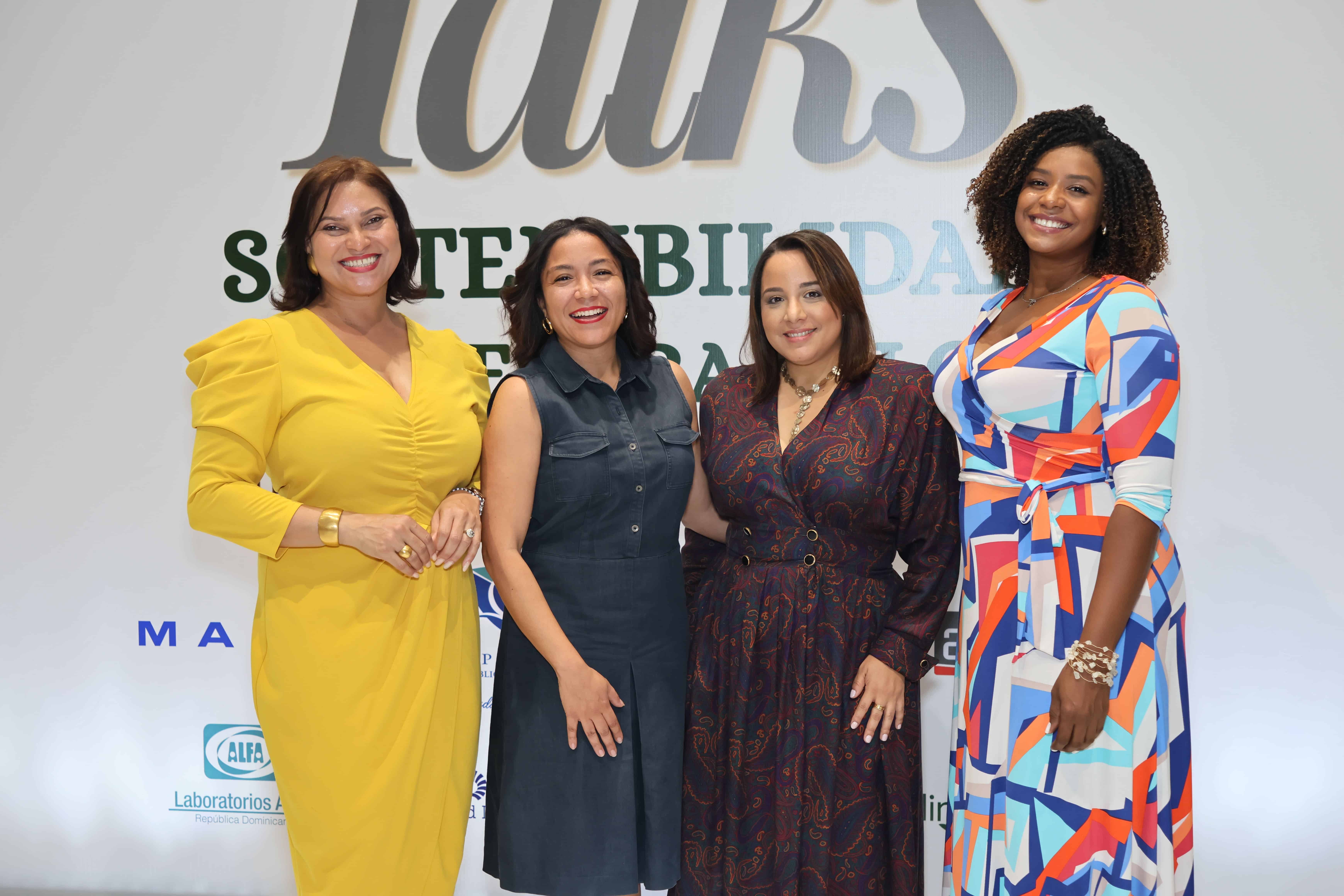 Vilma Batista, Angélica Castillo, Stephany Ortiz y Elba Isenia Jiménez.