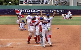 El&iacute;as Valerio y Yan Carlos Gonz&aacute;lez gu&iacute;an a la Rep&uacute;blica Dominicana al oro en el softbol masculino