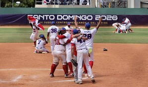 Elías Valerio y Yan Carlos González guían a la República Dominicana al oro en el softbol masculino