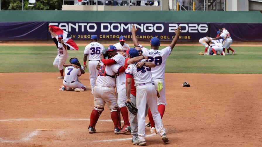 Elías Valerio y Yan Carlos González guían a la República Dominicana al oro en el softbol masculino