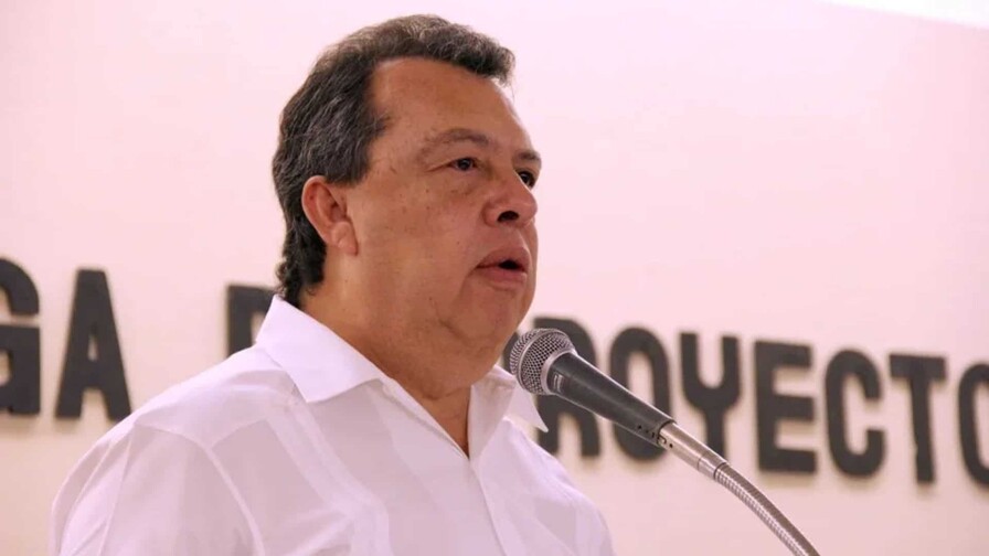 Prisión preventiva para exgobernador mexicano por ocultar pruebas del caso Ayotzinapa