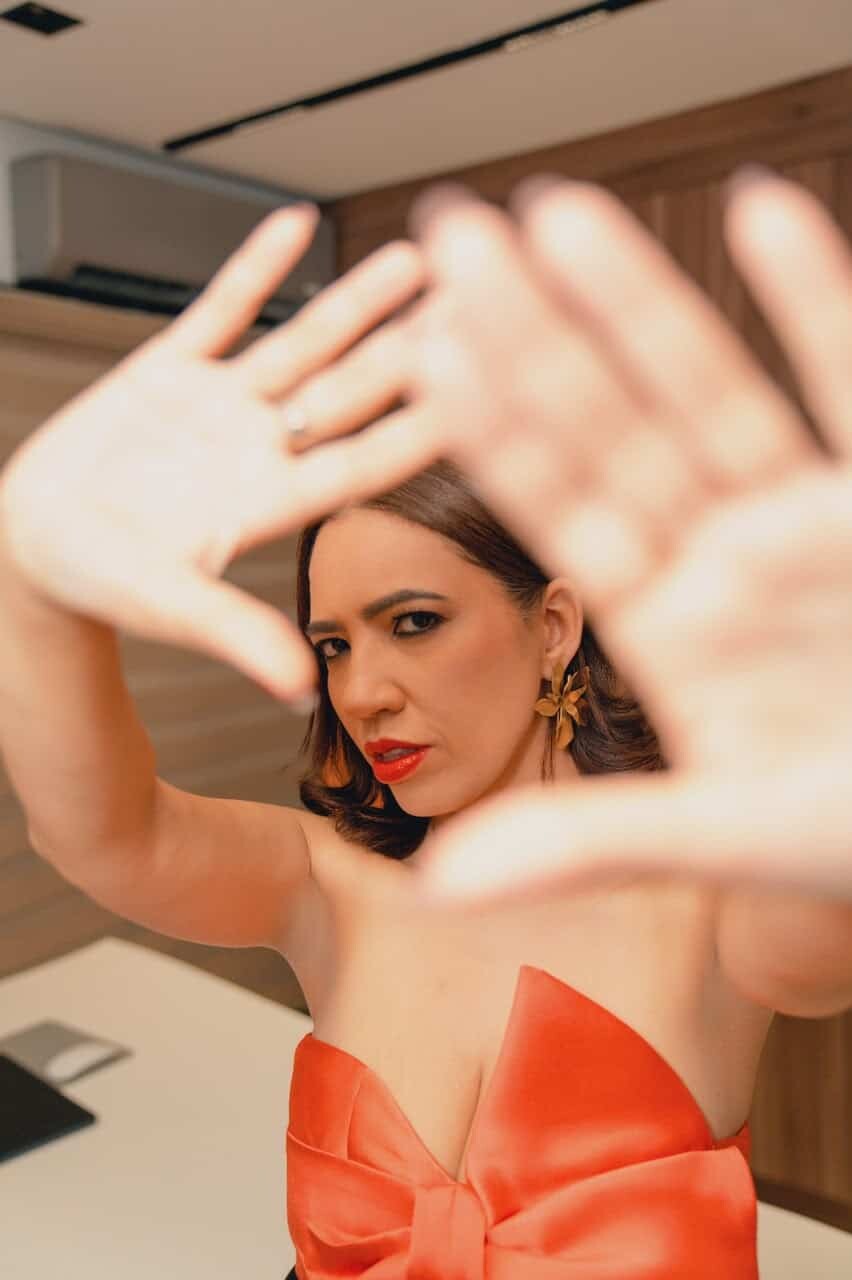 Sabrina Estepan transforma una experiencia personal en una canción sobre dignidad y límites
