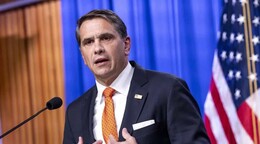 El Senado de EE. UU. confirma a Todd Blanche, exabogado de Trump, como fiscal general