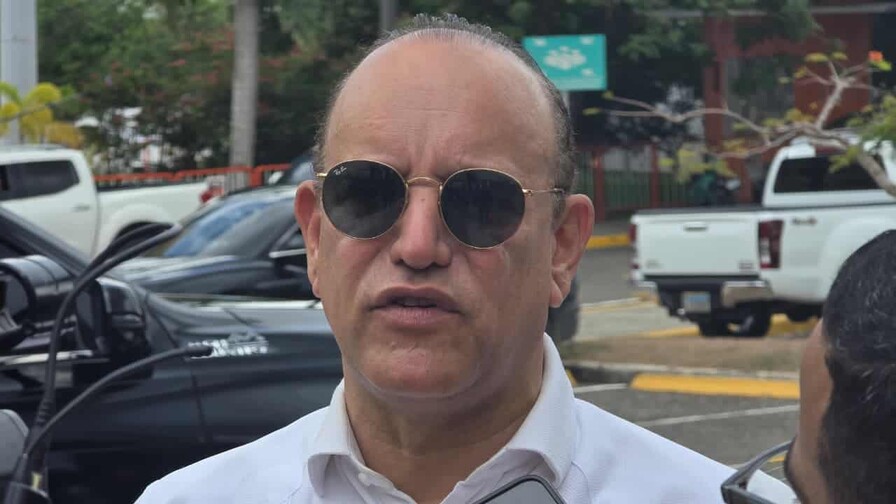 Tribunal cambia prisión preventiva a imputada por fraude de RD$3.4 millones en Alcaldía de Santiago