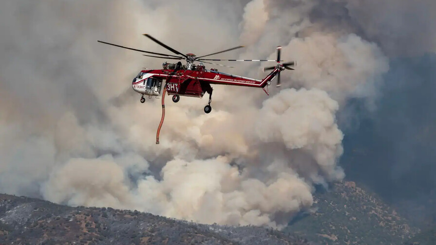 Mueren dos pilotos tras estrellarse un helicóptero que combatía incendio forestal en Utah Mueren dos pilotos tras estrellarse un helicóptero que combatía incendio forestal en Utah