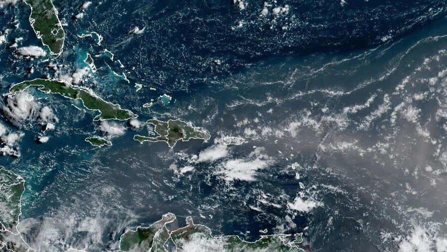 Pronostican cielo grisáceo por polvo del Sahara y temperaturas calurosas este domingo Pronostican cielo grisáceo por polvo del Sahara y temperaturas calurosas este domingo