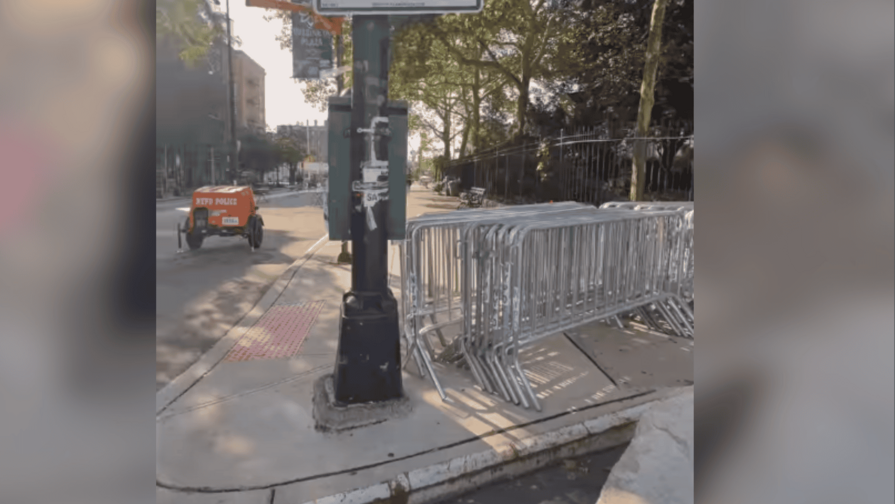 Barricadas llegan a Dyckman ante expectativa de gran concentración tras el Desfile Dominicano en NY Barricadas llegan a Dyckman ante expectativa de gran concentración tras el Desfile Dominicano en NY