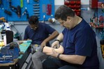 El reto de dotar de prótesis a los amputados de los terremotos en Venezuela