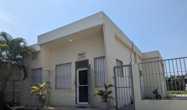 Matan a dos mujeres; una habr&iacute;a sido atacada por su expareja y otra por encapuchados