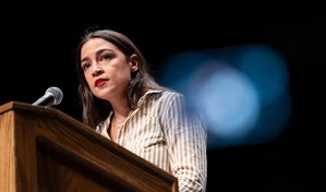 La dem&oacute;crata Alexandria Ocasio-Cortez documenta su proceso de congelaci&oacute;n de &oacute;vulos