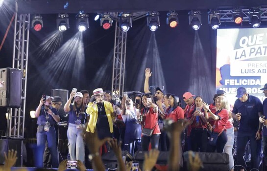 Dominicanos unidos por el deporte: concierto cierra celebraci&oacute;n por triunfo en Juegos Centroamericanos