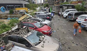 El tif&oacute;n Dolphin deja m&aacute;s de 1.6 millones de evacuados y cancelaciones de vuelos en China