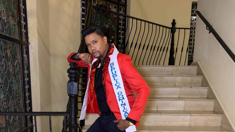 El dominicano Humberto Linder gana Mister Folklore World 2026 y desata críticas en redes El dominicano Humberto Linder gana Mister Folklore World 2026 y desata críticas en redes
