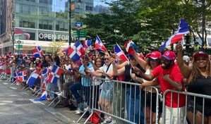 El Empire State Building se uni&oacute; a la celebraci&oacute;n del 44 desfile dominicano en Nueva York