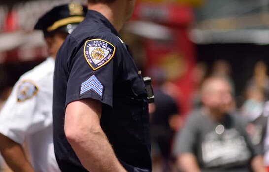 Dos generaciones de dominicanos hacen historia en la Policía de Nueva York
