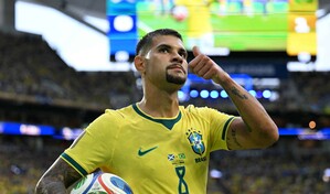 FC Barcelona cede al defensa uruguayo Ronald Araujo al Liverpool