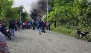 Protestan en Sierra Prieta por construcci&oacute;n de carretera y falta de energ&iacute;a el&eacute;ctrica