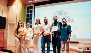 Juventud Empoderada reconoce a m&aacute;s de 100 j&oacute;venes destacados en Ban&iacute;