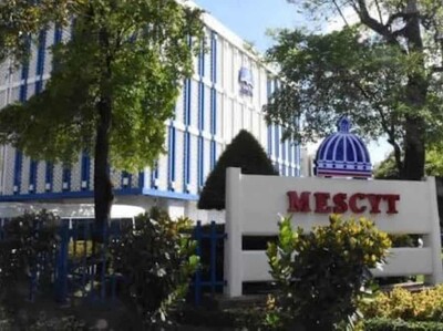 Solo estudiantes del Minerd podrán optar por Excelencia sin Barreras