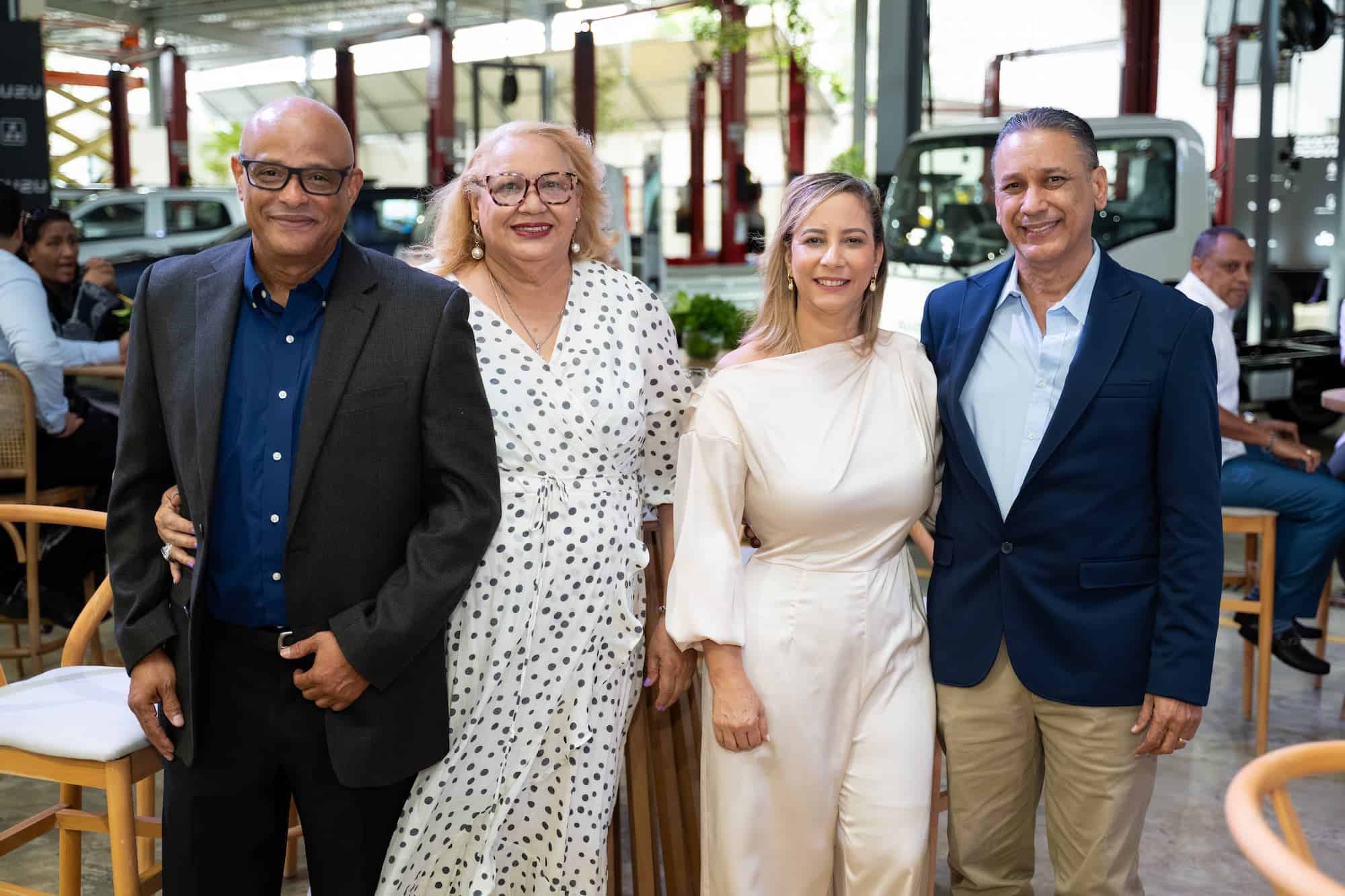 Wilson Medrano, Miriam Padilla, Anyeli Aria y Pedro Acosta.