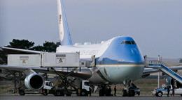Trump desata pol&eacute;mica al usar como se&ntilde;uelo un avi&oacute;n con periodistas ante una amenaza iran&iacute;