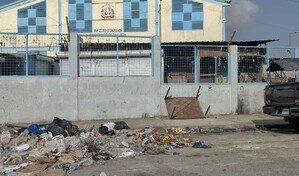 Dajab&oacute;n se ahoga entre basura mientras sus barrios esperan una respuesta de las autoridades