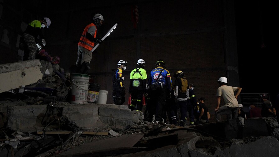 Niño de seis años, hijo de un alcalde colombiano, entre fallecidos a causa del terremoto Niño de seis años, hijo de un alcalde colombiano, entre fallecidos a causa del terremoto